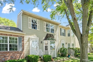 1673 Washington Ct Unit 2, Geneva, IL 60134