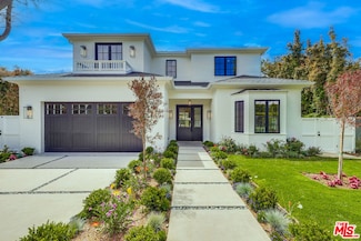 427 N Bundy Dr, Los Angeles, CA 90049