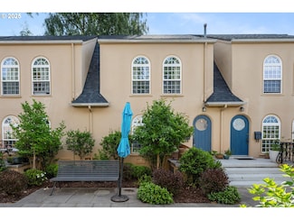 909 NE Brazee St Unit 16, Portland, OR 97212