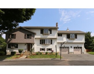 7 Gallows Cir, Salem, MA 01970