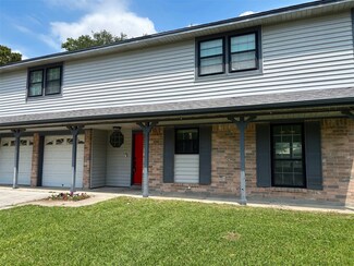 3119 Pilgrims Point Ln, Pearland, TX 77581