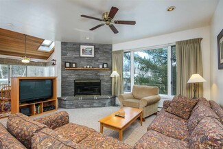 3 Trailside Executive at Smugglers Notch Resort, Cambridge, VT 05464