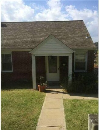 13 Elizabeth St, Etna, PA 15223