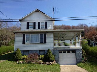 574 Main St, Ernest, PA 15739