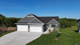 7761 Gunner Dr, Clear Lake, MN 55319