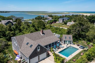 10 Iyanough Rd, Orleans, MA 02653