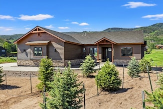 30350 Hostler Dr, Oak Creek, CO 80467