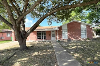 1818 Travis Ave, Victoria, TX 77901