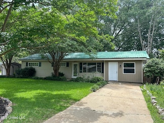 365 Gatewood Dr, Pearl, MS 39208