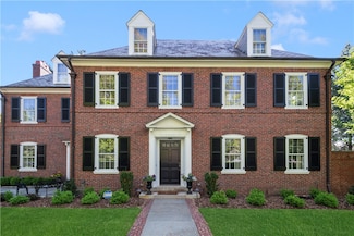 125 Grotto Ave, Providence, RI 02906