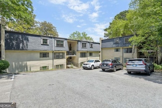72 Montre Square NW, Atlanta, GA 30327