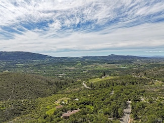 2100 Trinity Rd, Glen Ellen, CA 95442