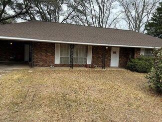 559 Ceasar Rd, Picayune, MS 39466