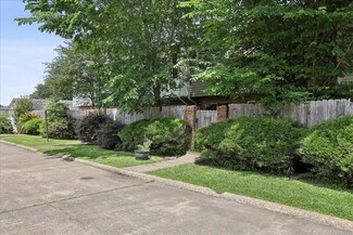 5930 Fairmeadow St, Beaumont, TX 77707