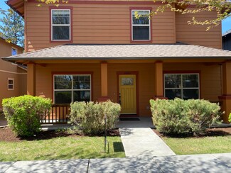 62761 Hawkview Rd, Bend, OR 97701
