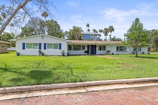 1794 Santa Barbara Dr, Dunedin, FL 34698