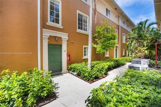 2845 NE 185th St Unit 907, Miami, FL 33180