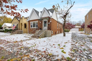 10021 S Oakley Ave, Chicago, IL 60643