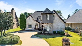 755 Oakdale Dr, Auburn, AL 36830