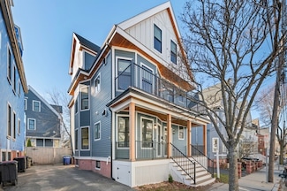 18 Windsor Rd Unit 1, Somerville, MA 02144