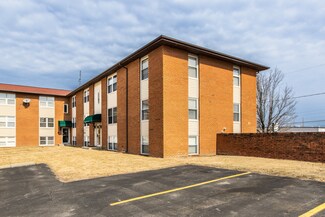 10 Willedrob Rd Unit 24, Bloomington, IL 61701
