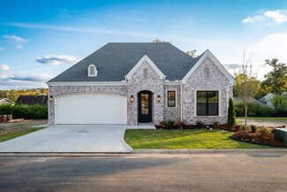 112 Mergeron Ct, Little Rock, AR 72212