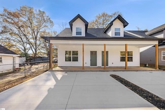 13 Jamison St, Greenville, SC 29611