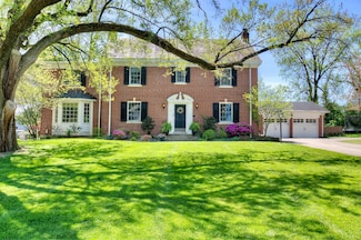 17 Sunnymede Dr, Fort Mitchell, KY 41017