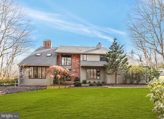13 Aqua Terrace, Pennington, NJ 08534