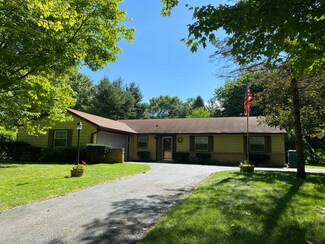 7359 Woodside Dr, Indianapolis, IN 46260