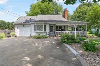7876 Elmhurst Ave NW, North Canton, OH 44720