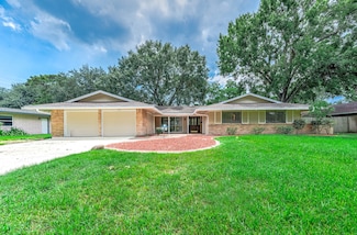 1610 Richvale Ln, Houston, TX 77062