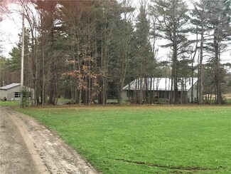 6758 Wrights Rd, Wayland, NY 14572
