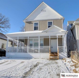 2208 S 11th St, Omaha, NE 68108