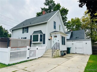 4 Mead St, North Tonawanda, NY 14120