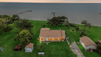 11910 Cedar Gully Rd, Beach City, TX 77523