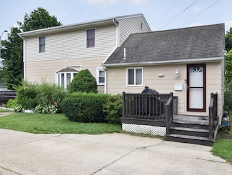 261 Weir St, Taunton, MA 02780