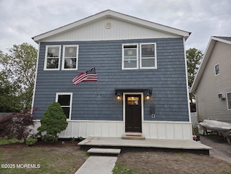 484 S Laurel Ave, Keansburg, NJ 07734