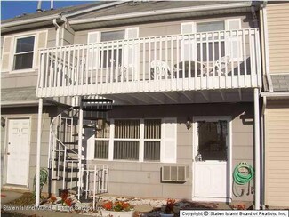 191 Quintard St, Staten Island, NY 10305