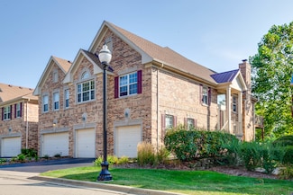 1316 Christine Ct, Vernon Hills, IL 60061