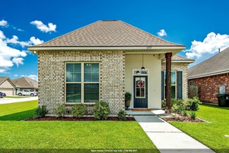 4777 Henri Dr, Houma, LA 70364