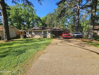 125 Cedarwood Dr Unit R, Jackson, MS 39212