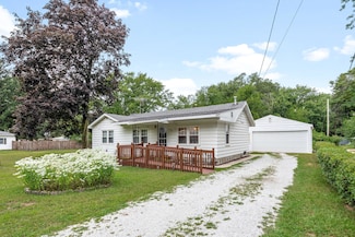 306 E Indiana St, New Buffalo, MI 49117