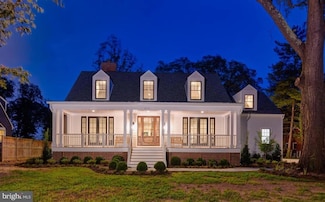 2025 Scroggins Rd, Alexandria, VA 22302