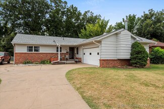 4241 Fleetwood Dr, Bartlesville, OK 74006