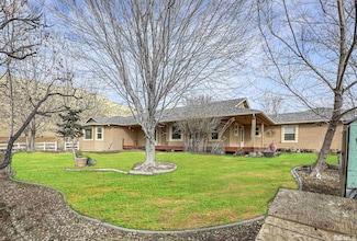 200 Descanso Ln, Sparks, NV 89441