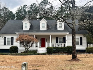 110 E Pointe Rd, Rocky Point, NC 28457