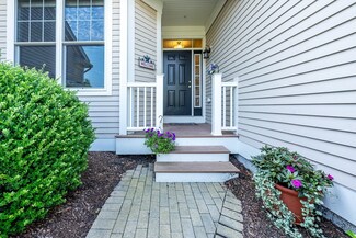 38 Grey Hawk Dr Unit 653, Mashpee, MA 02649