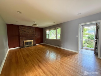 869 Gates Ave, Piscataway, NJ 08854