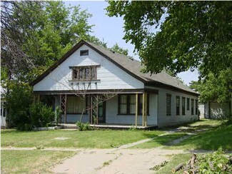 3316 E Zimmerly St, Wichita, KS 67218